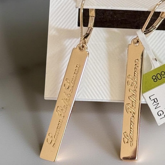 NWT Ralph Lauren Gold-Tone Script Logo Linear
gold bar style,statement earrings - Picture 5 of 6